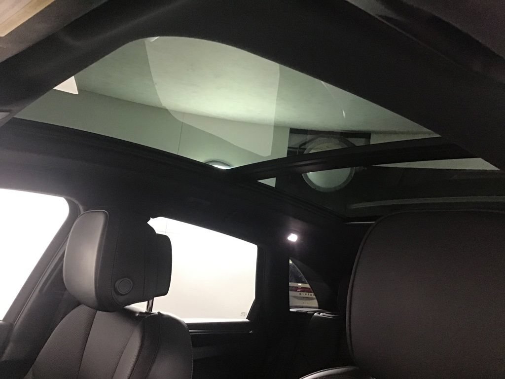 Certified 2023 Porsche Macan S AWD/4WD image 26