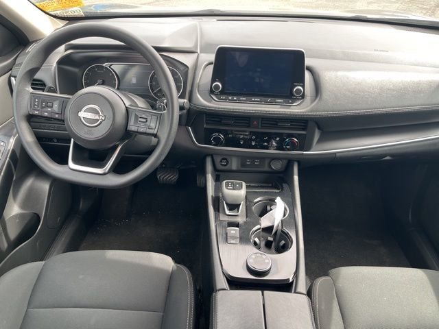 Used 2024 Nissan Rogue S AWD/4WD image 8