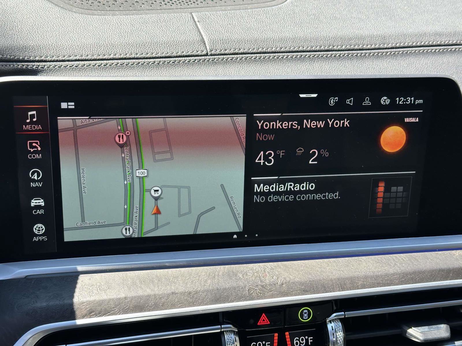 Used 2022 BMW X5 xDrive40i w/ Premium Package AWD/4WD image 25