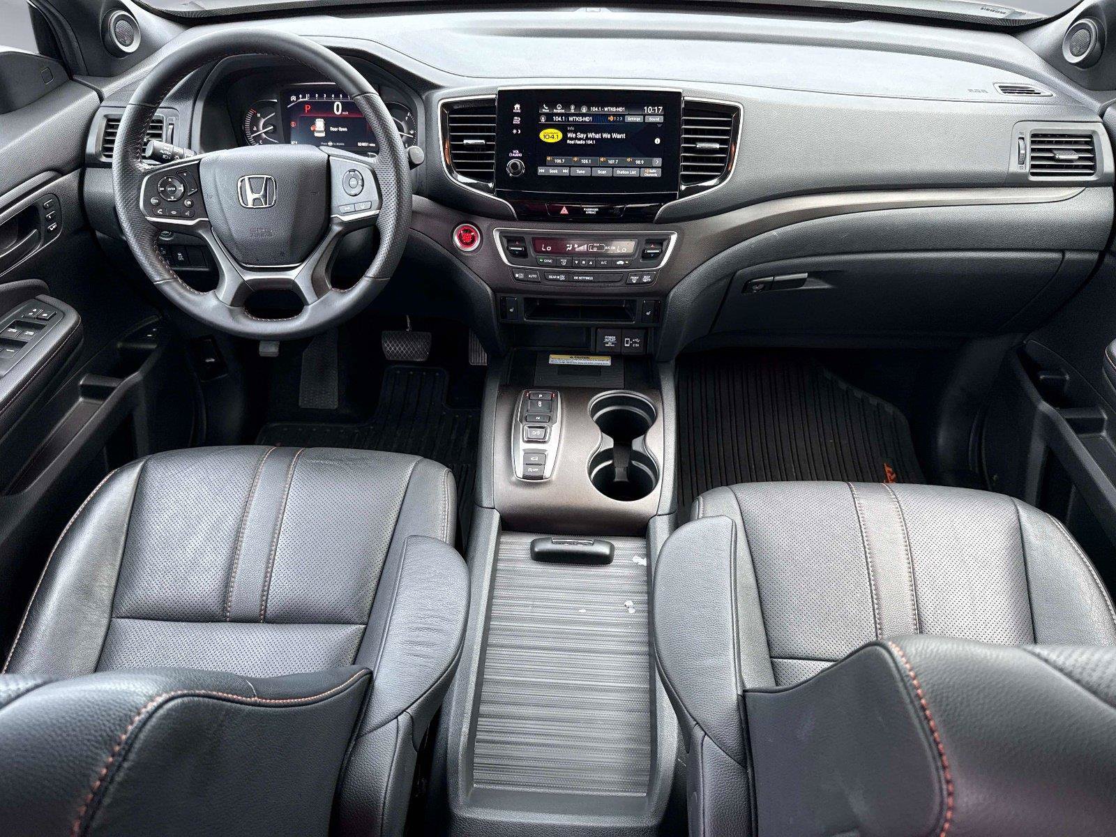 Certified 2023 Honda Passport TrailSport image 17