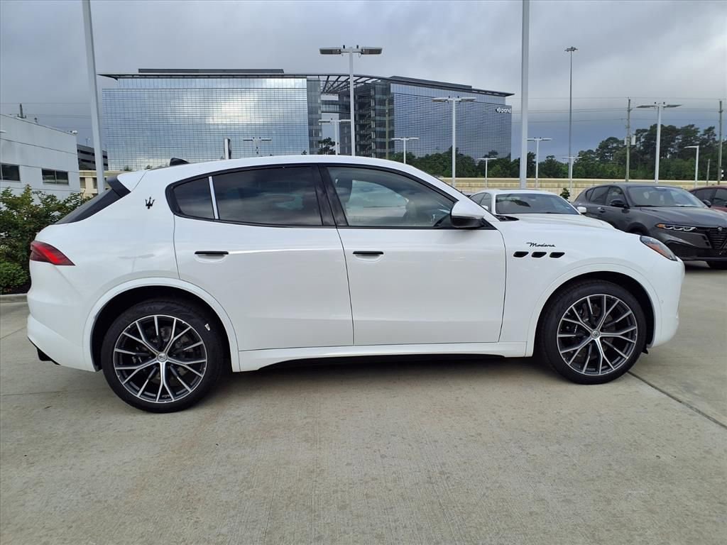 New 2026 Maserati Grecale Modena image 6