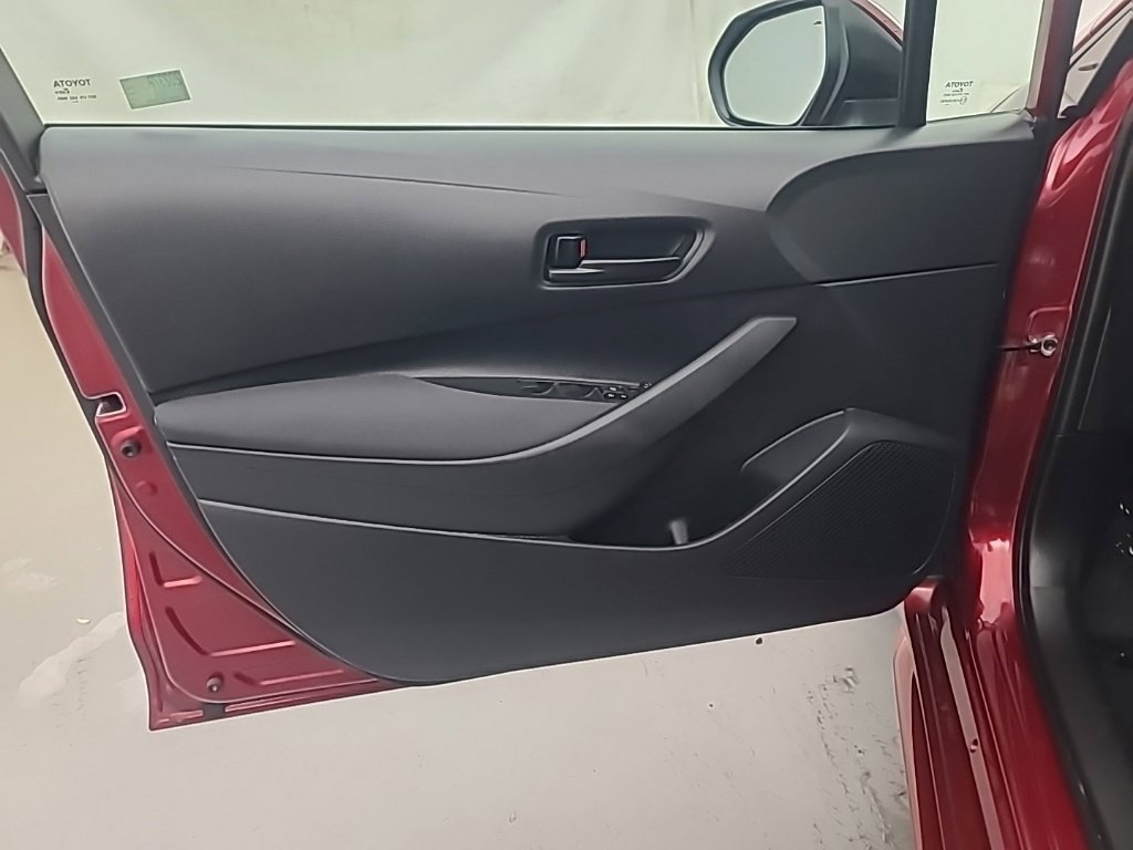 Used 2025 Toyota Corolla LE FWD image 24