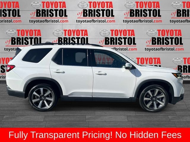 Used 2023 Honda Pilot Elite image 2