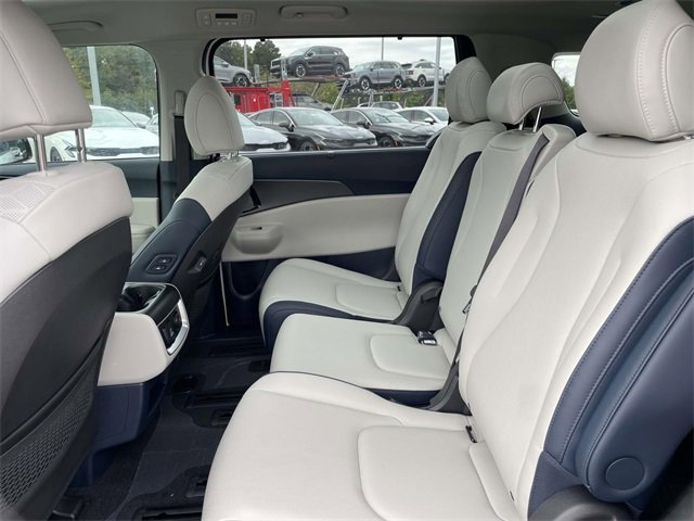 New 2026 Kia Carnival SX image 22