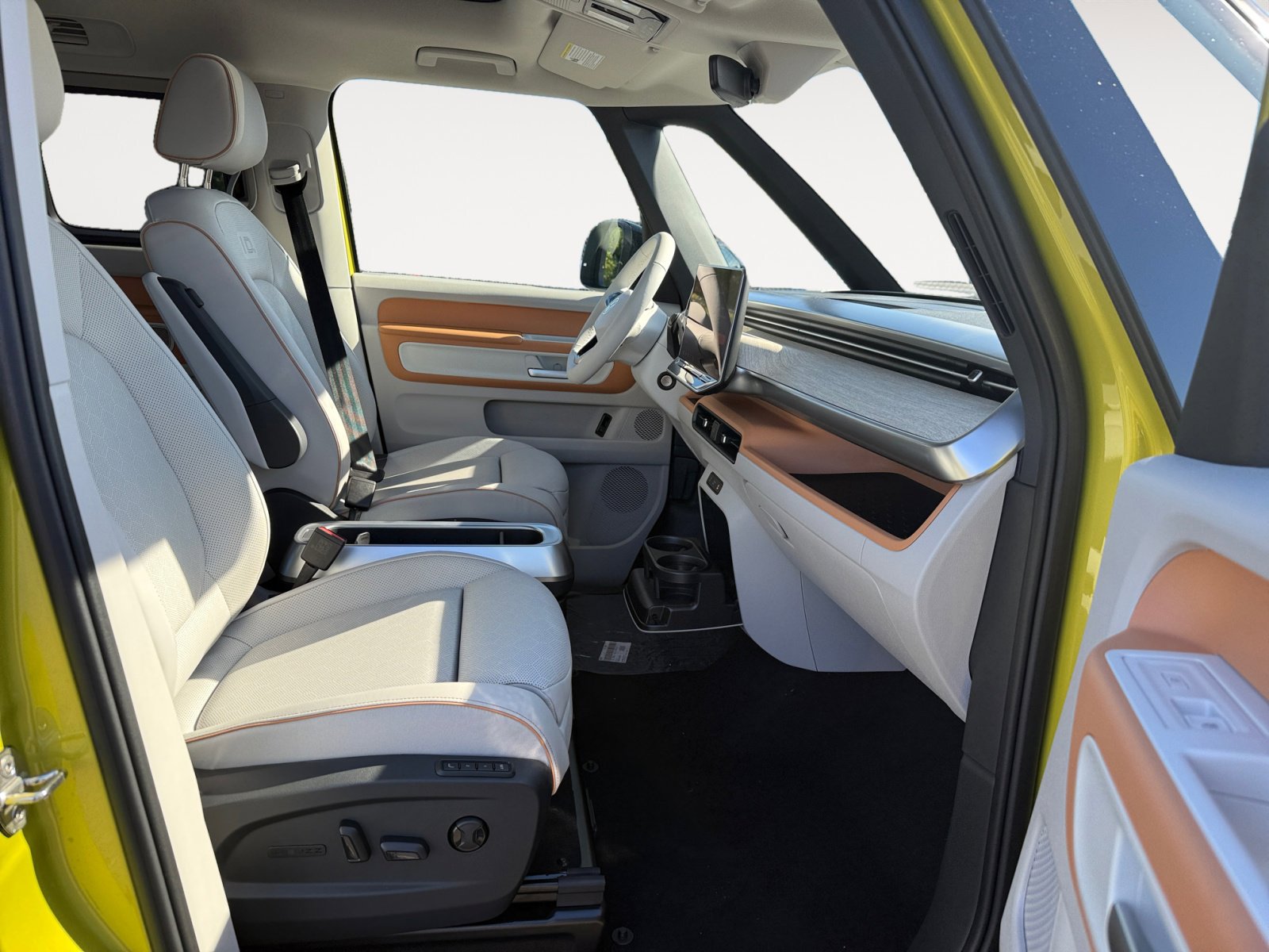 New 2025 Volkswagen ID. Buzz Pro S Plus image 19