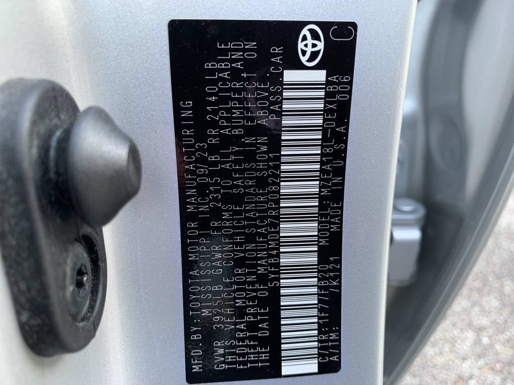 Used 2024 Toyota Corolla LE FWD image 35