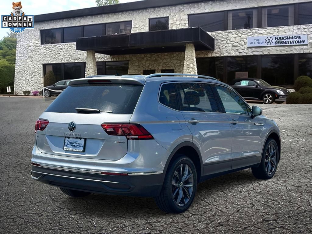 Used 2022 Volkswagen Tiguan SE w/ Panoramic Sunroof Package AWD/4WD image 5