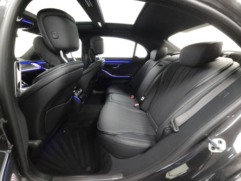 Used 2023 Mercedes-Benz S 500 4MATIC w/ AMG Line image 29