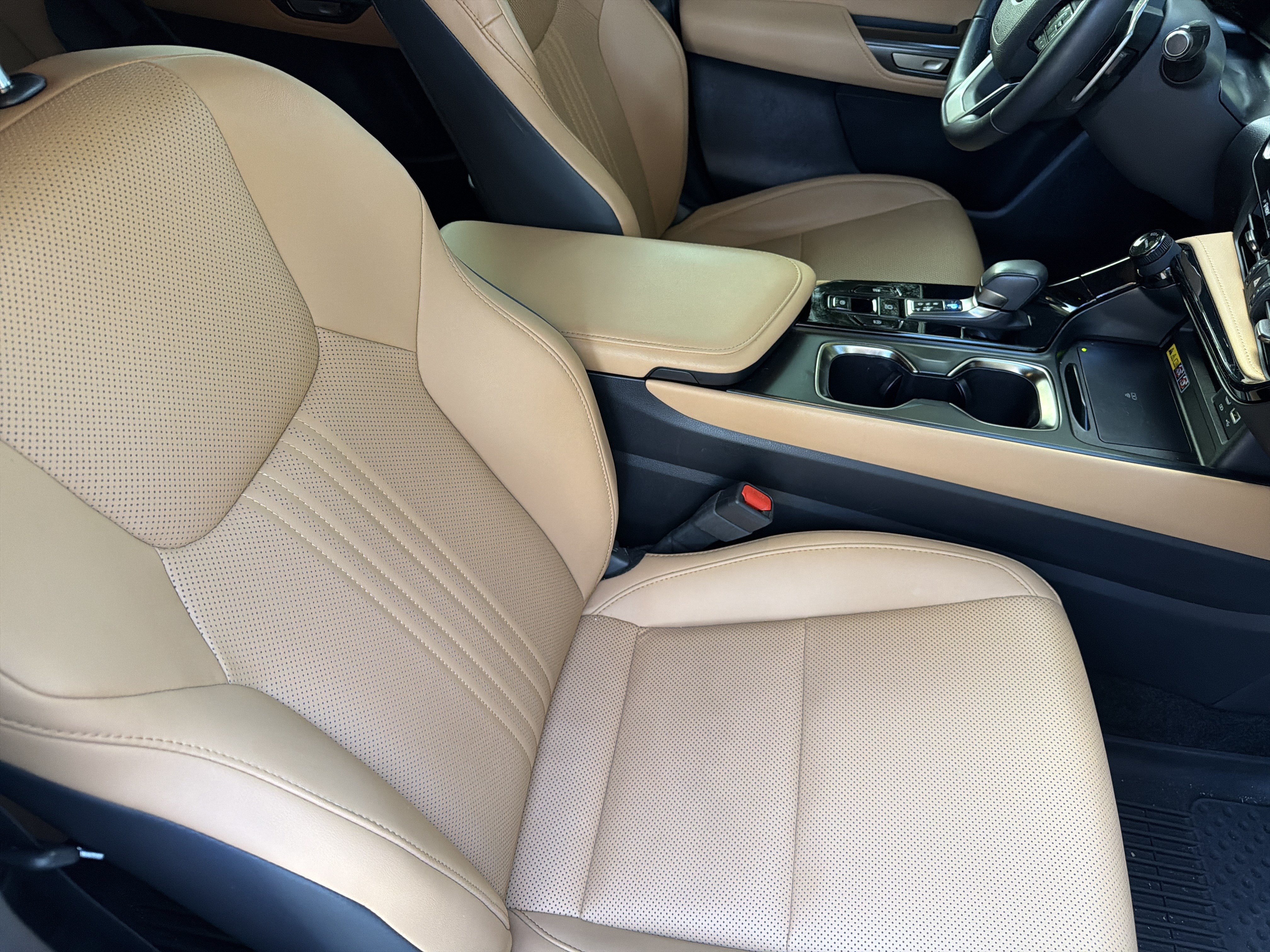 Certified 2025 Lexus NX 250 FWD w/ Accessory Package (2T) image 36