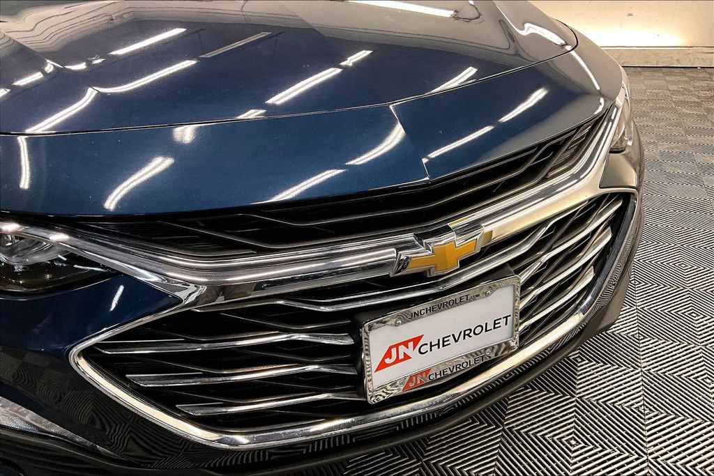 Used 2021 Chevrolet Malibu LT FWD image 29