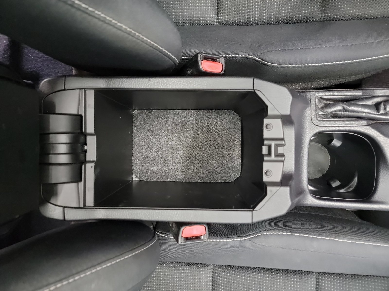 Used 2018 Toyota RAV4 XLE FWD image 29