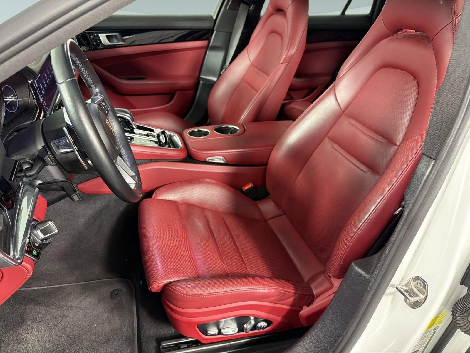 Certified 2019 Porsche Panamera image 5