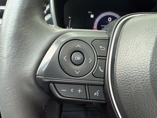 Used 2024 Toyota Corolla Cross XLE w/ Convenience Package AWD/4WD image 18