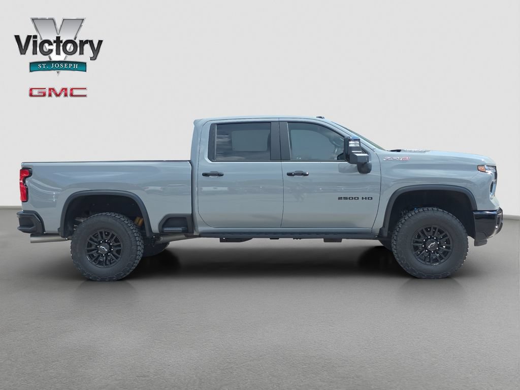 Used 2025 Chevrolet Silverado 2500 ZR2 w/ Technology Package AWD/4WD image 19