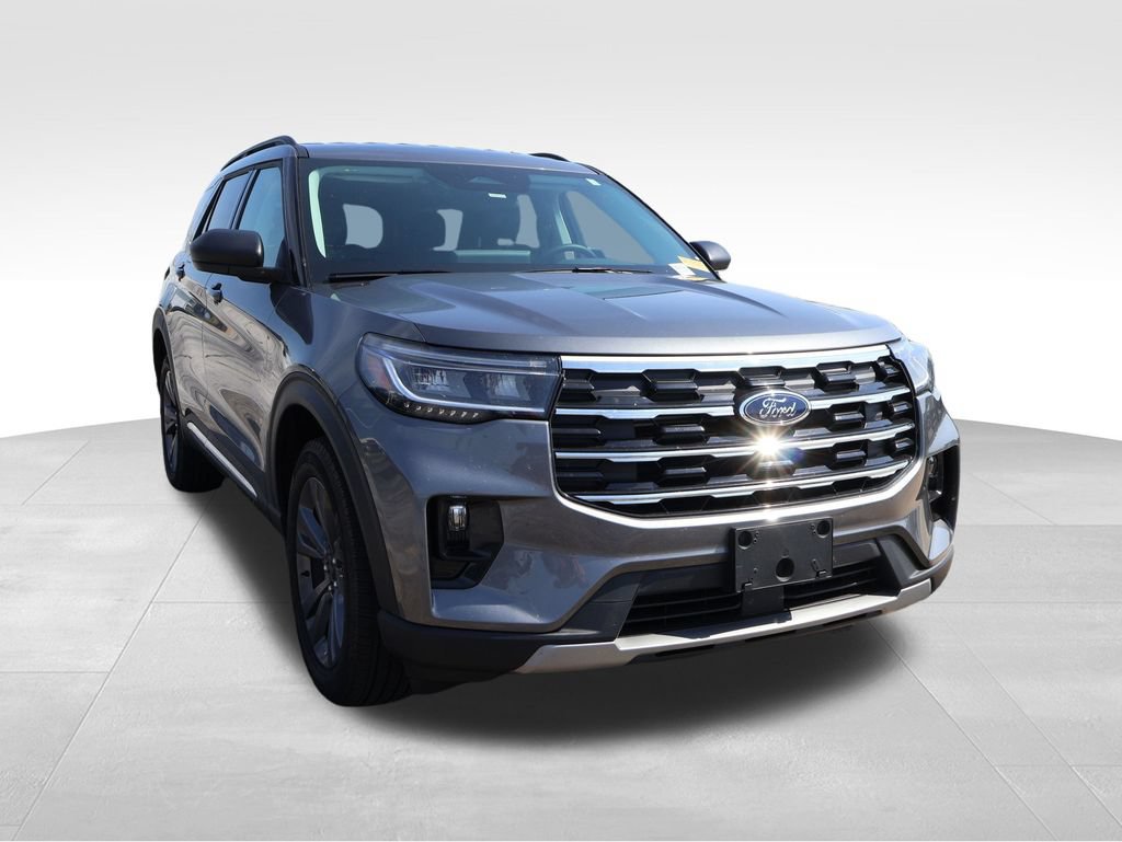 Used 2025 Ford Explorer Active w/ Active Comfort Package AWD/4WD image 10