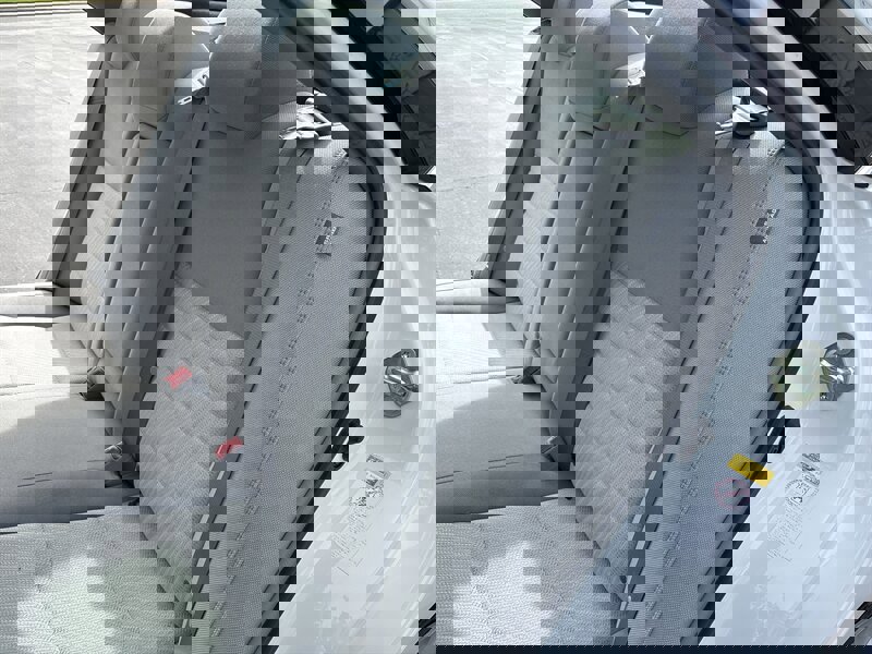 Used 2017 Toyota Camry LE image 30