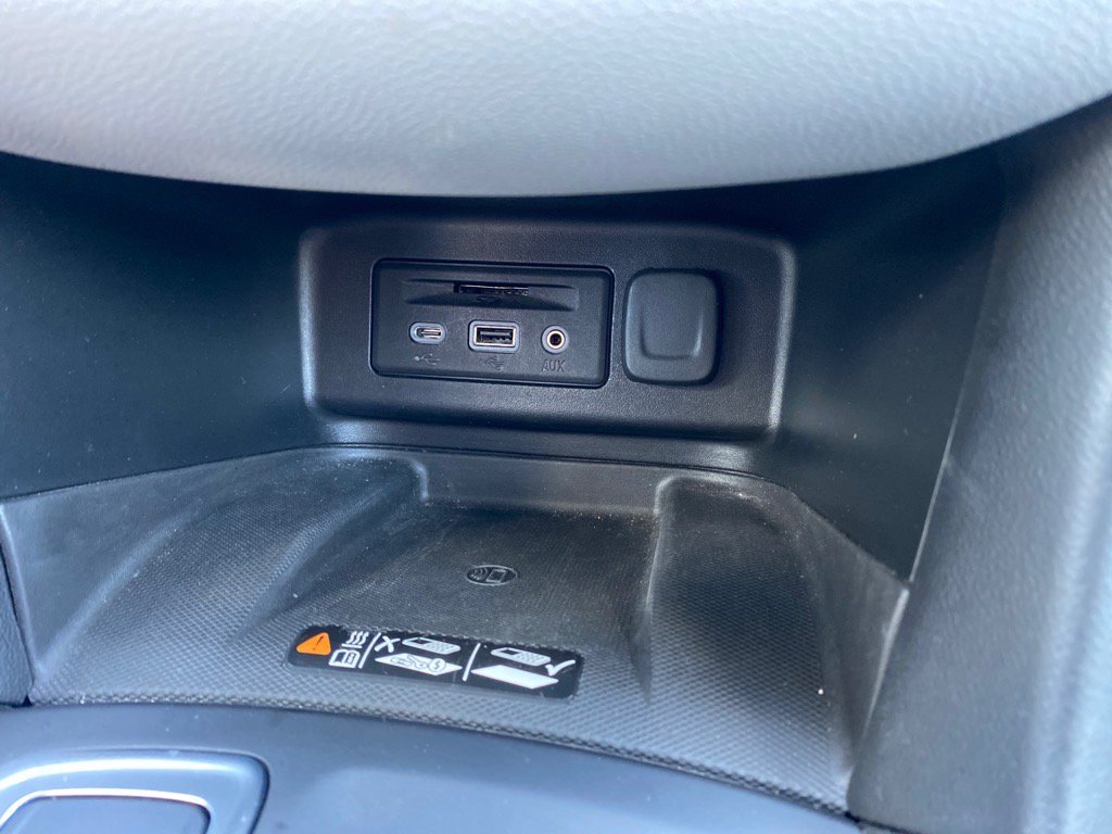 Used 2019 Chevrolet Equinox Premier FWD image 10