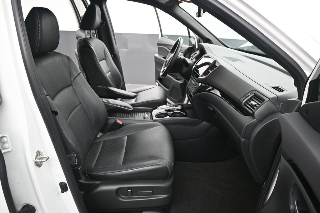 Used 2020 Honda Passport Touring image 28