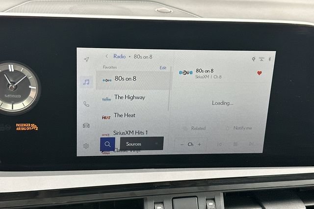 Used 2025 Lexus ES 300h w/ Premium Package FWD image 21