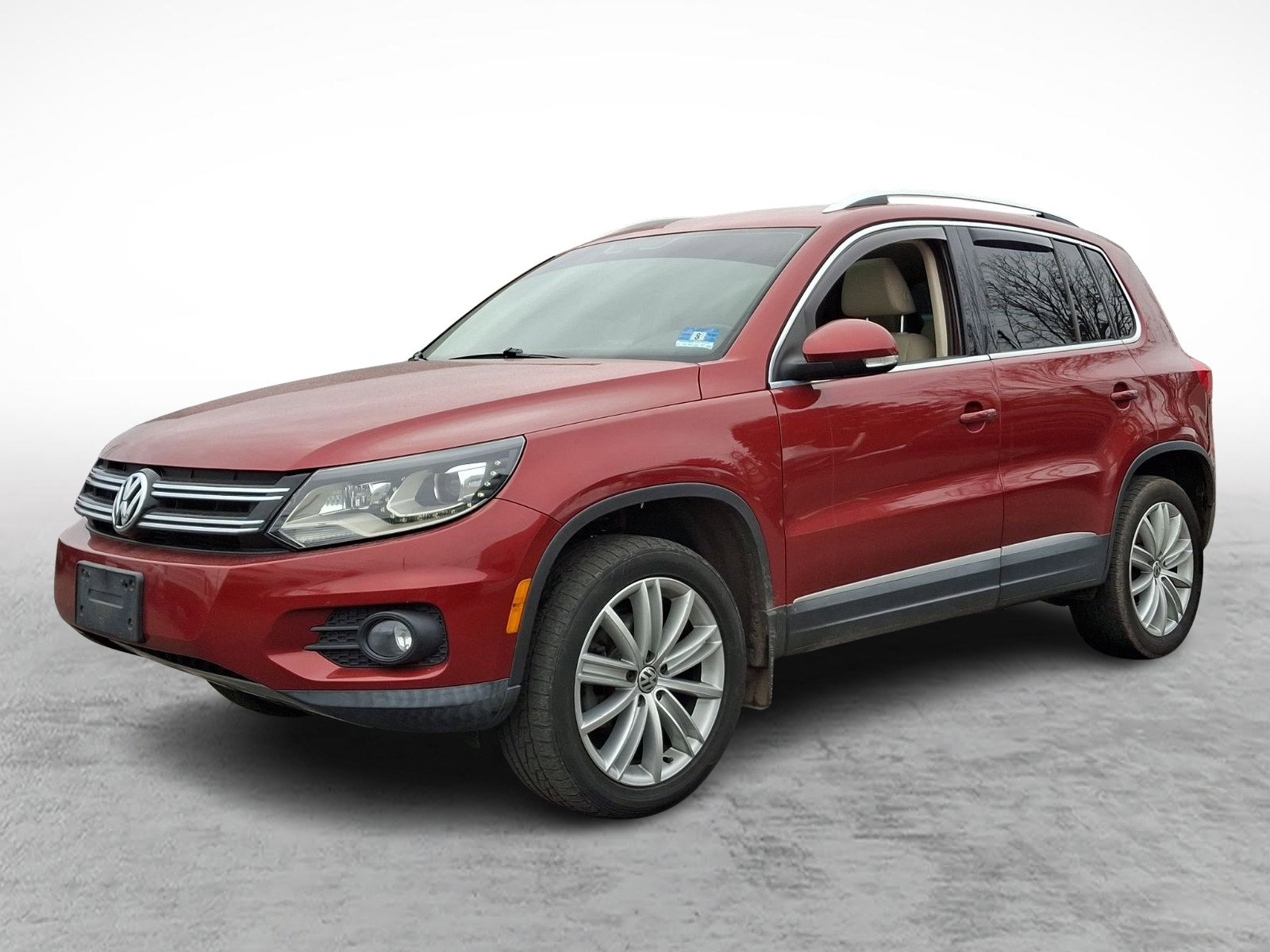 Used 2016 Volkswagen Tiguan SE image 3