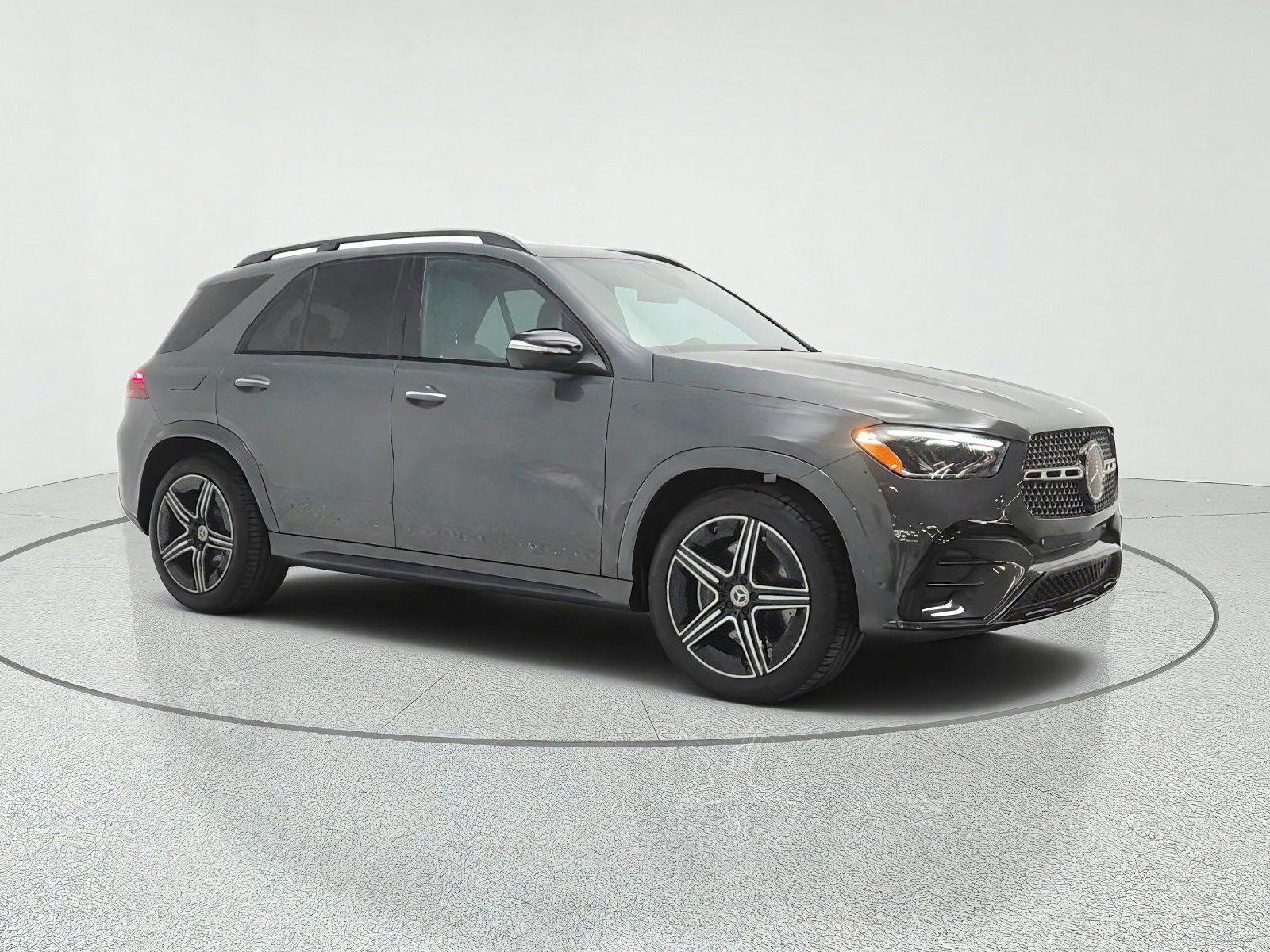 Certified 2026 Mercedes-Benz GLE 450 4MATIC image 3