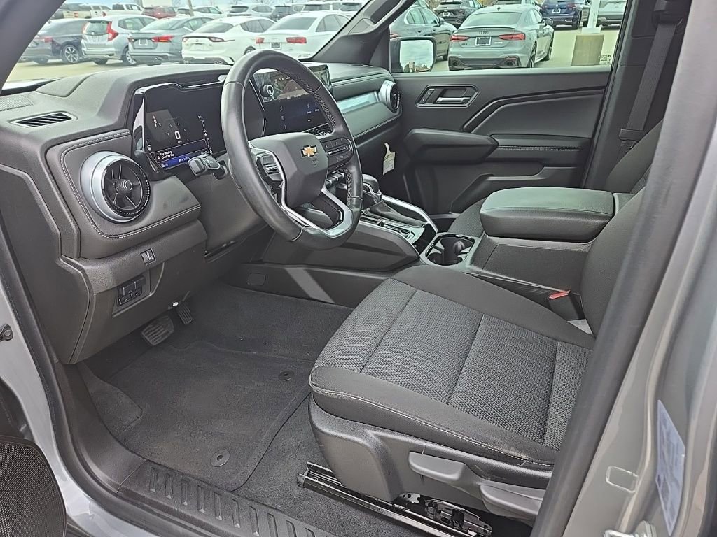 Used 2023 Chevrolet Colorado LT w/ LT Convenience Package image 16