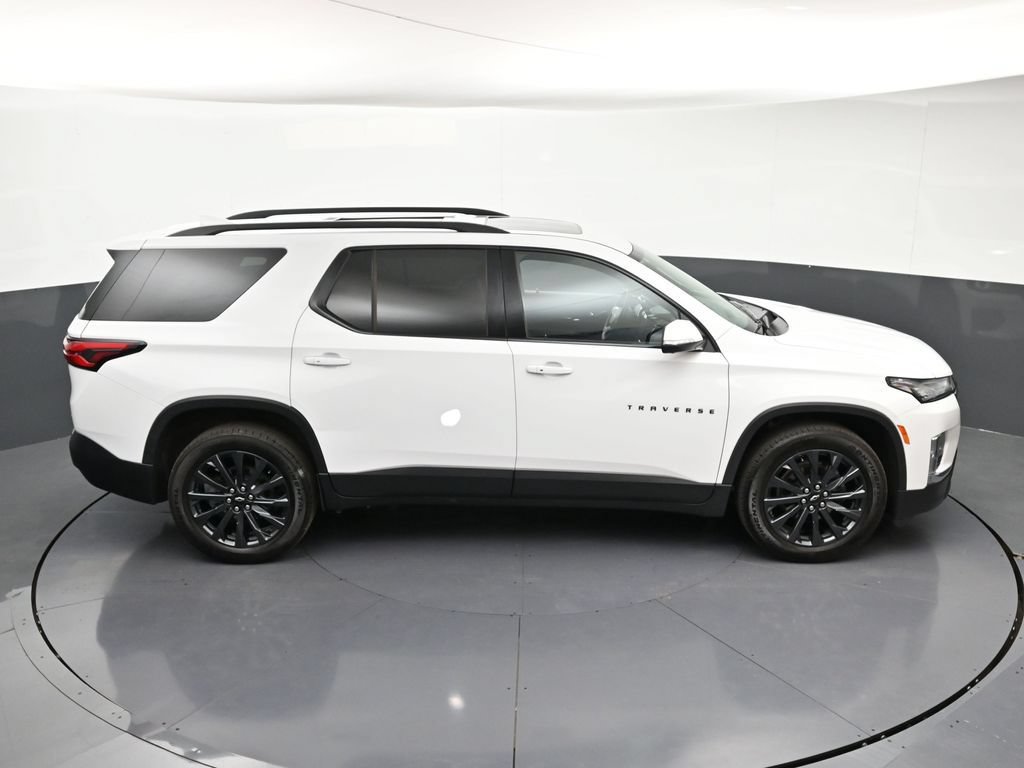 Certified 2023 Chevrolet Traverse RS w/ LPO, Floor Liner Package AWD/4WD image 21