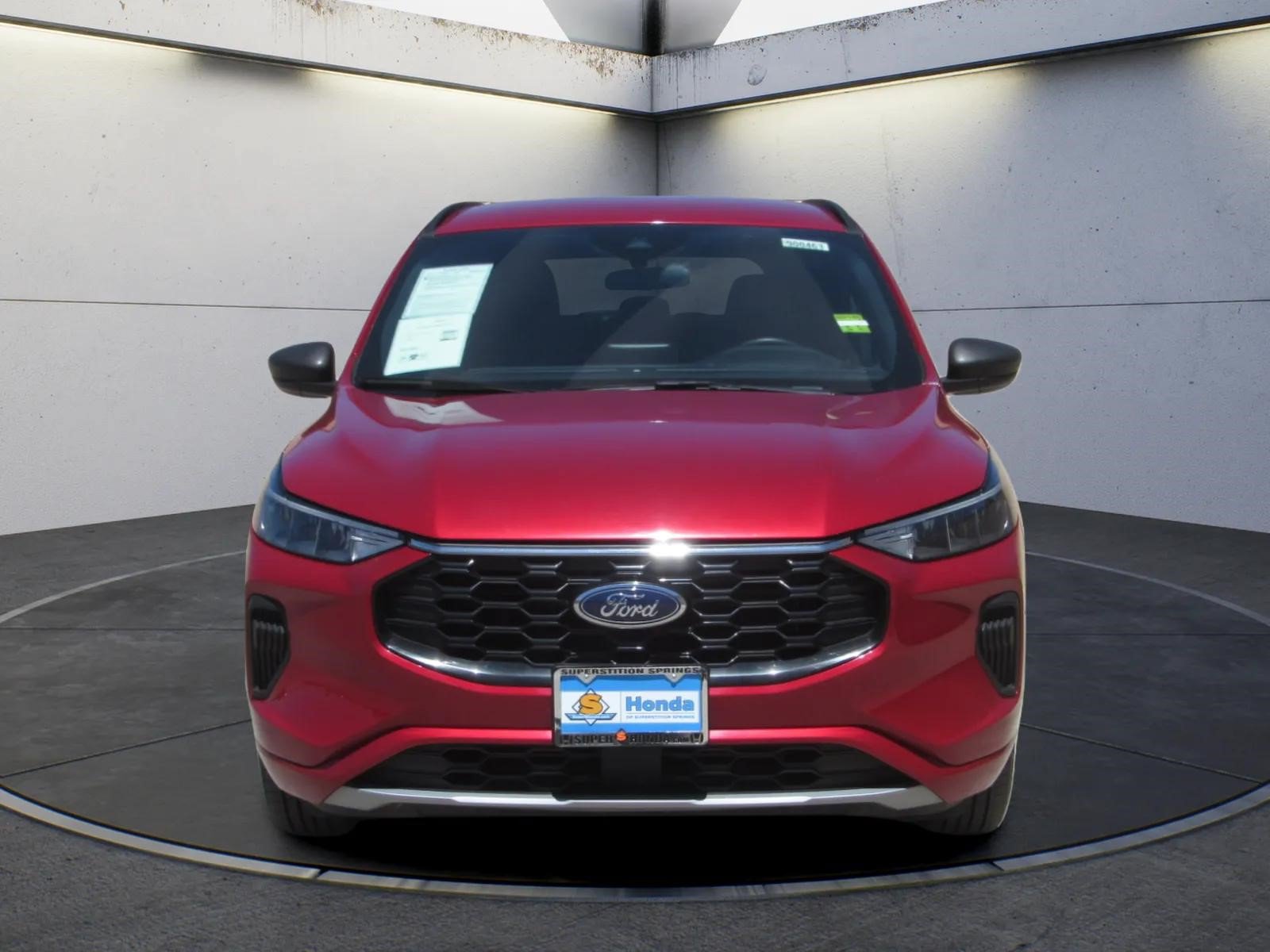 Used 2024 Ford Escape ST-Line AWD/4WD image 3