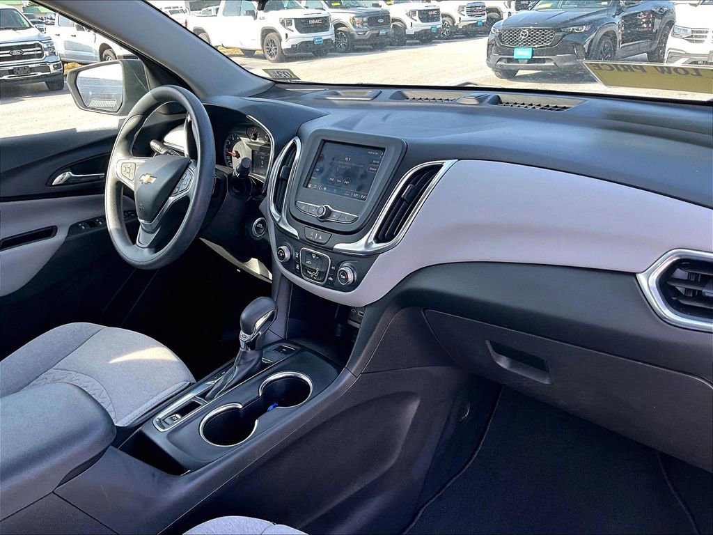 Used 2022 Chevrolet Equinox LS image 14