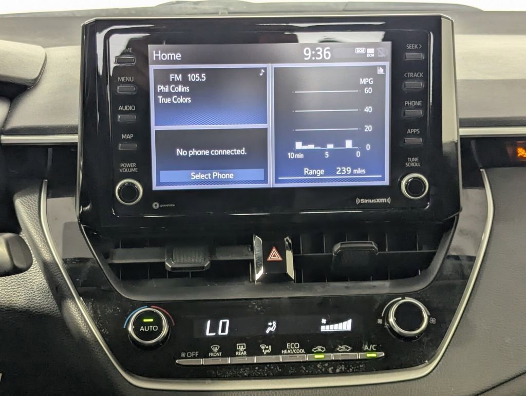 Used 2022 Toyota Corolla LE FWD image 17