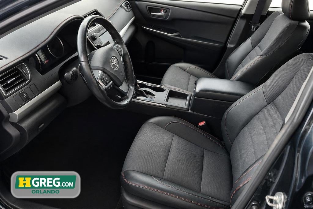 Used 2017 Toyota Camry SE FWD image 8