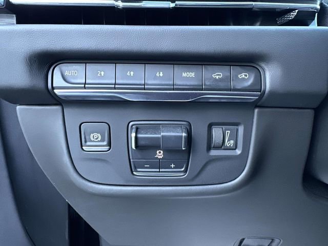 Certified 2025 Cadillac Escalade ESV Premium Luxury Platinum w/ LPO, Floor Liner Package image 47