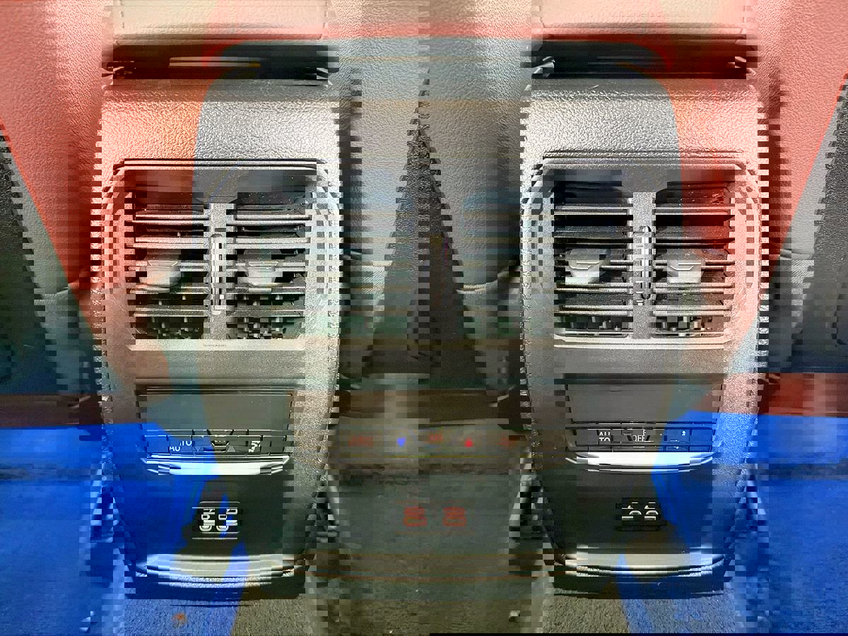 Used 2022 BMW 330e w/ M Sport Package image 48