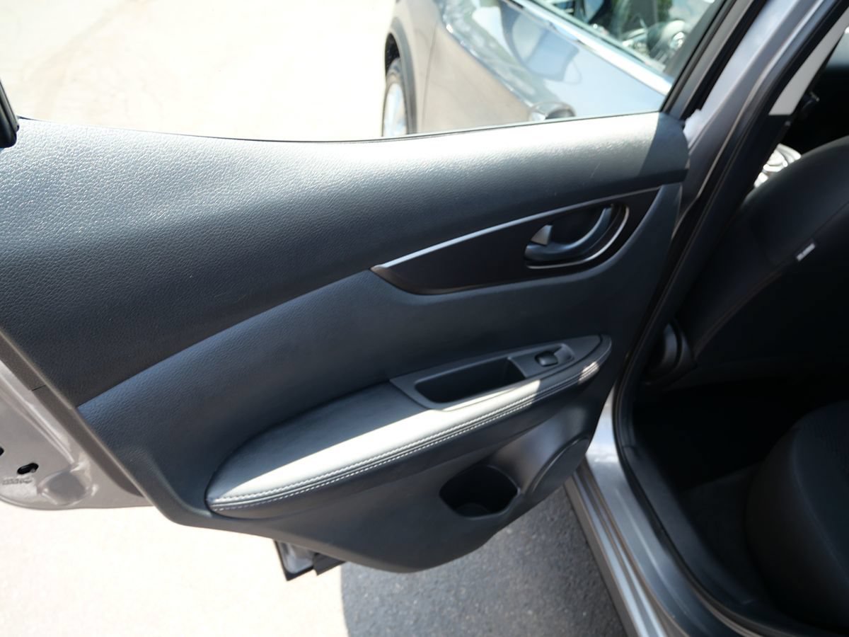 Used 2022 Nissan Rogue Sport S AWD/4WD image 17