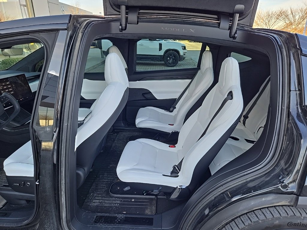 Used 2026 Tesla Model X Plaid image 11