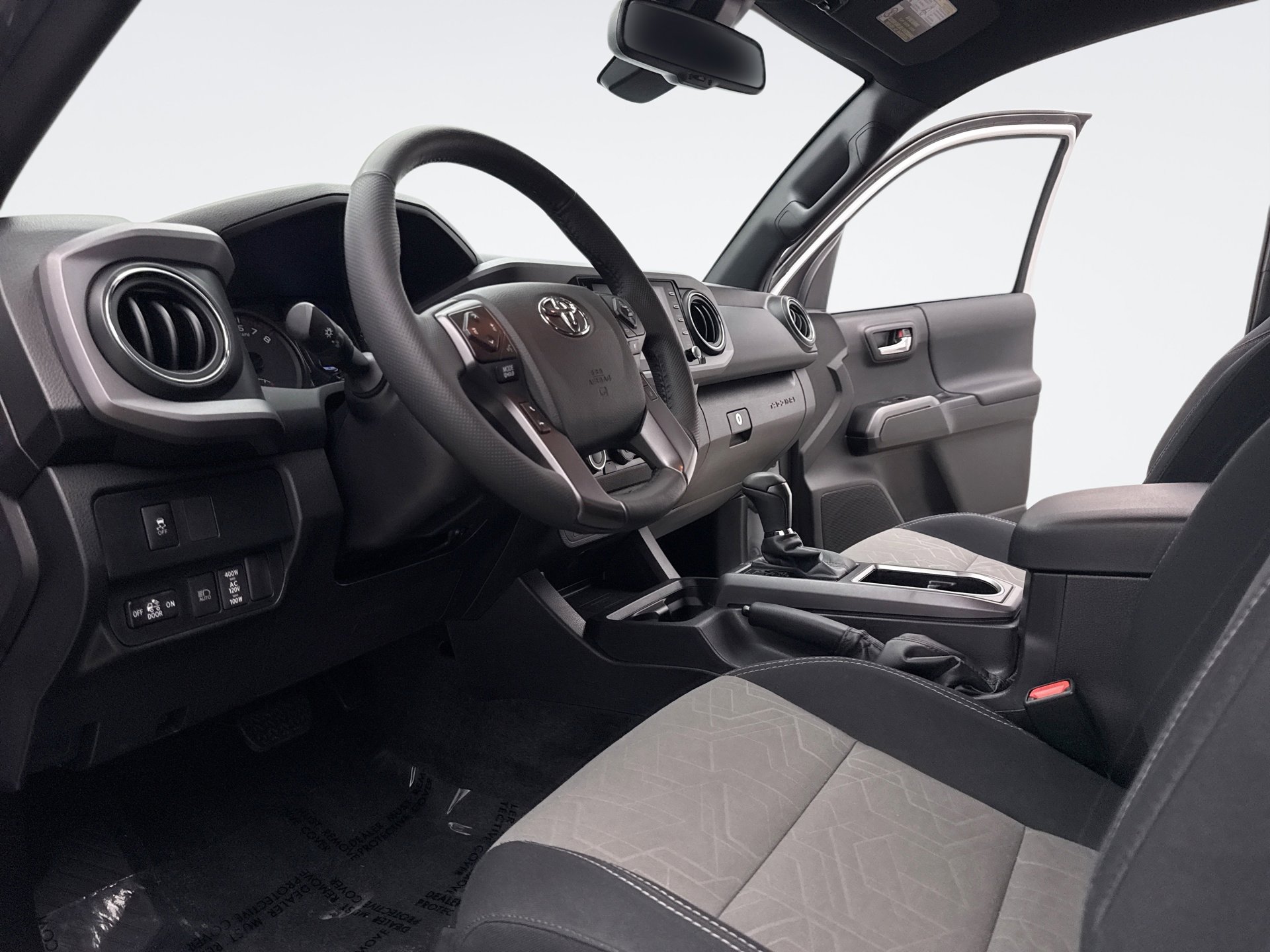 Used 2023 Toyota Tacoma TRD Off-Road AWD/4WD image 10