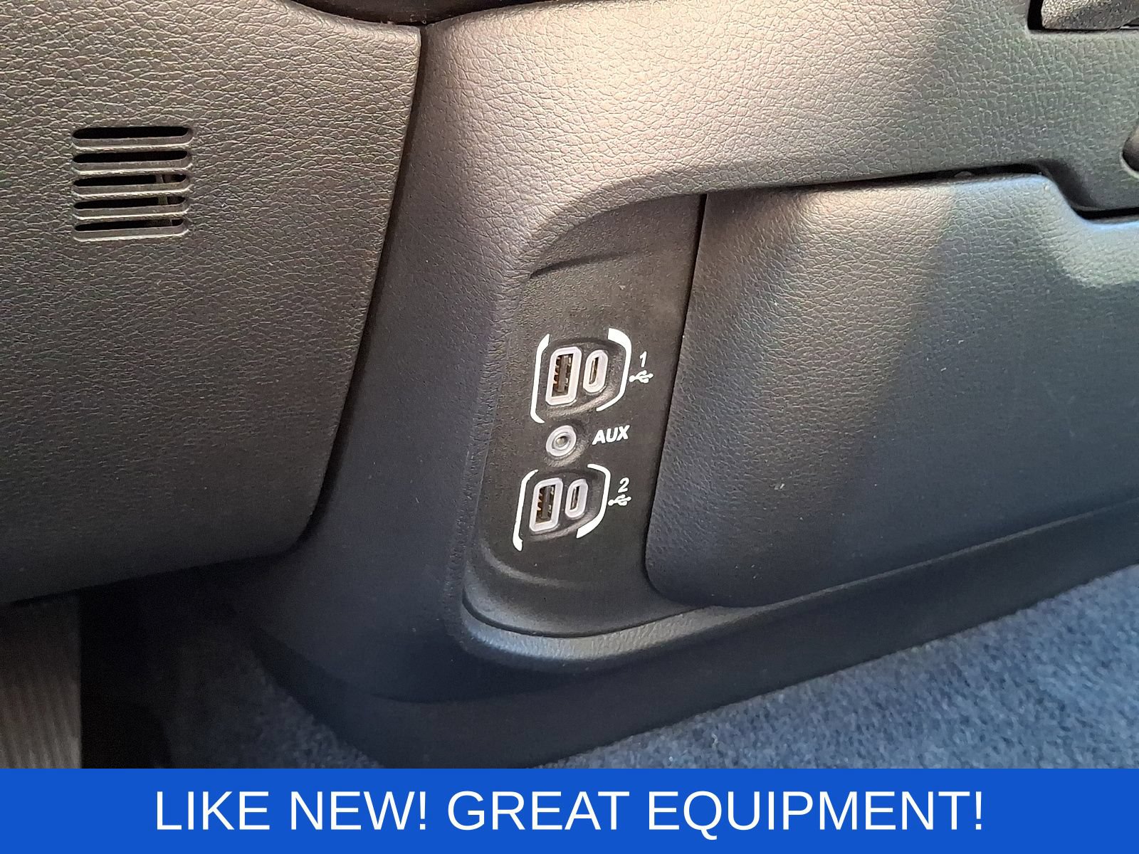 Used 2025 RAM 1500 Warlock AWD/4WD image 23
