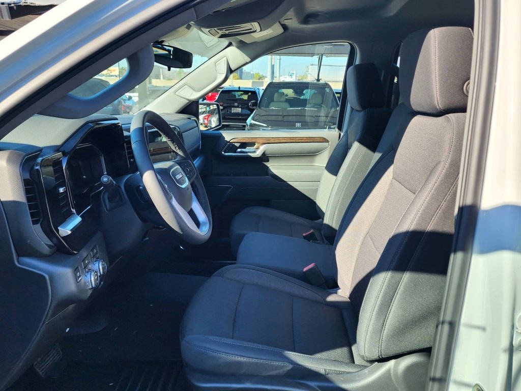 New 2026 GMC Sierra 1500 Elevation image 17