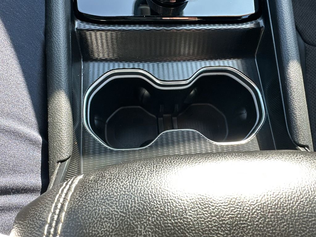 Used 2024 Jeep Grand Cherokee Altitude image 18