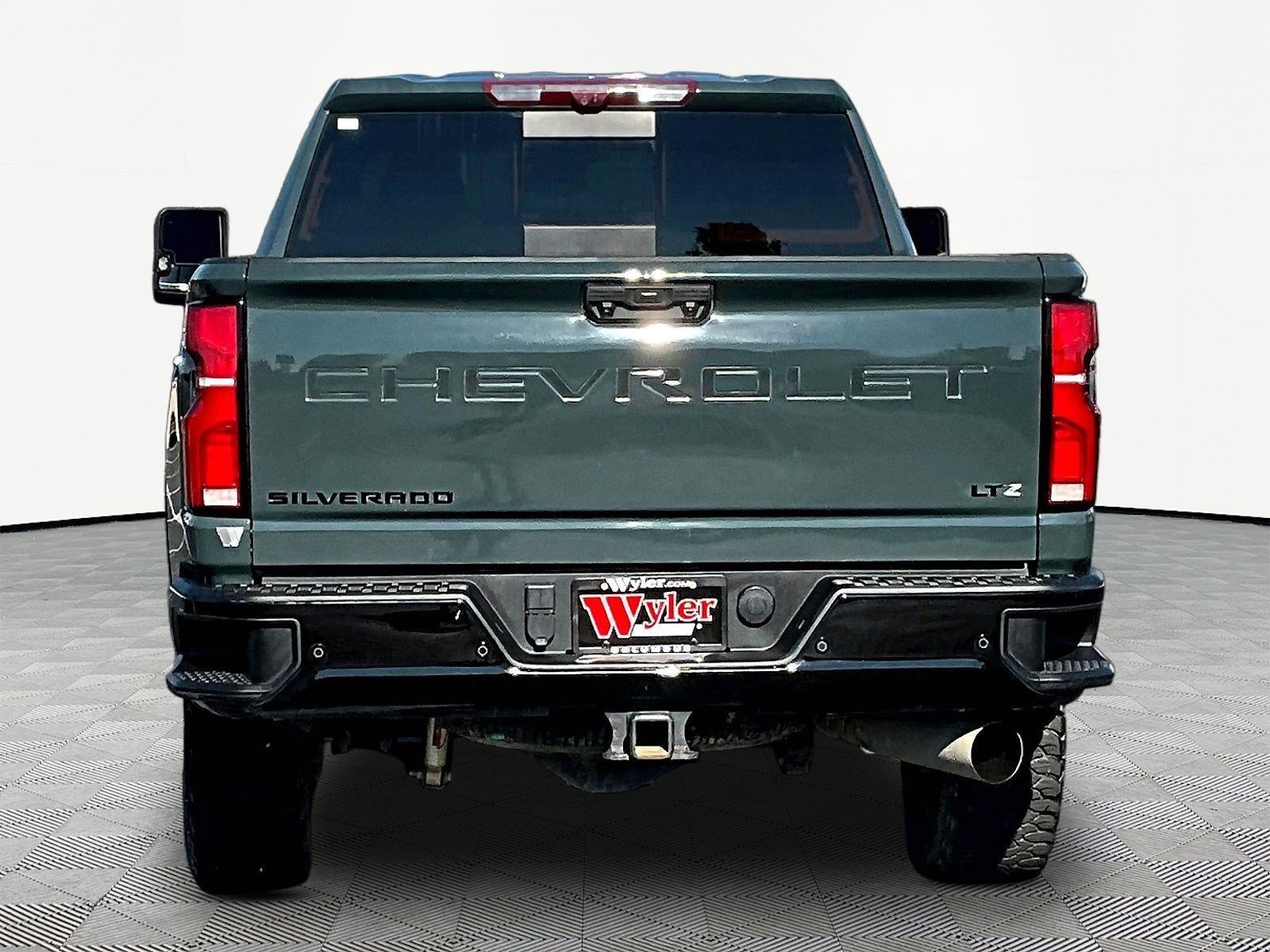 Used 2025 Chevrolet Silverado 2500 LTZ w/ Trail Boss Package AWD/4WD image 5