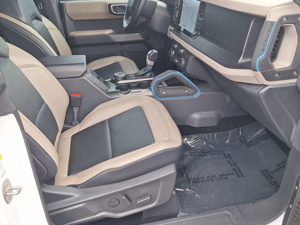 Used 2023 Ford Bronco Wildtrak AWD/4WD image 23
