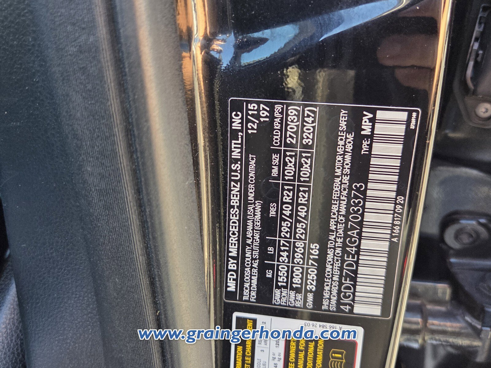 Used 2016 Mercedes-Benz GL 550 4MATIC image 19