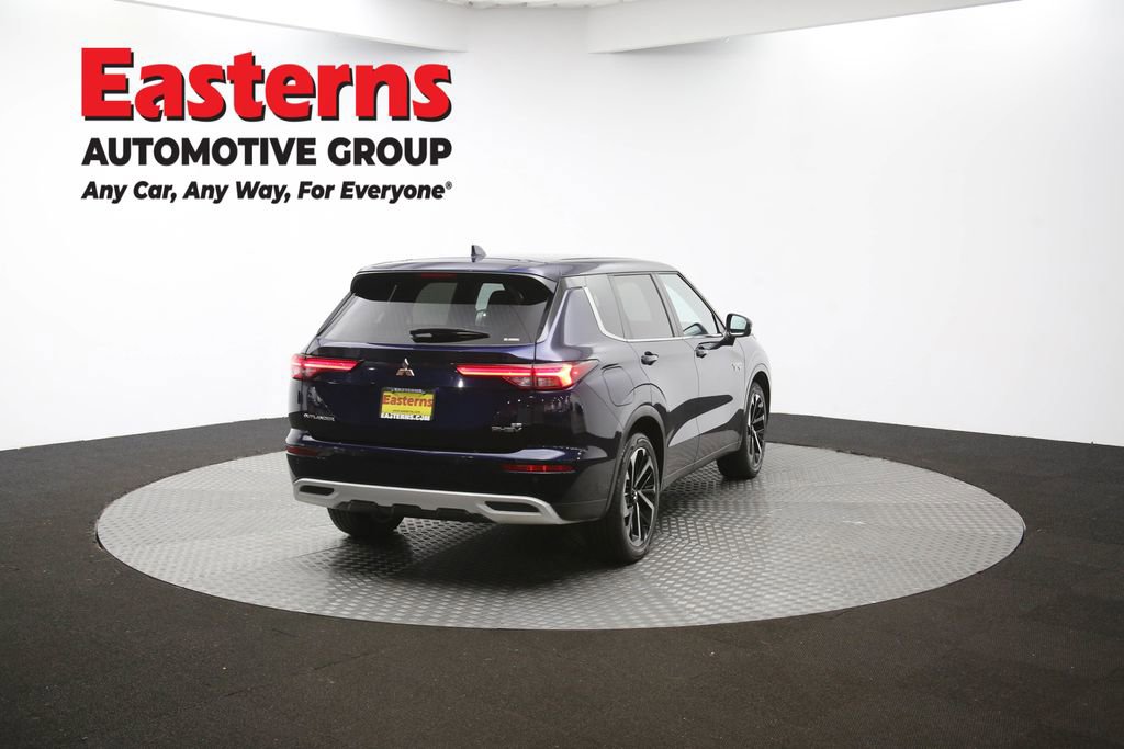 Used 2023 Mitsubishi Outlander SE image 37
