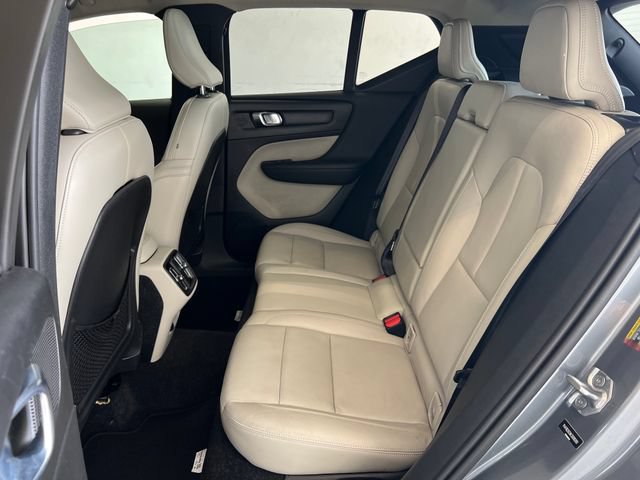 Used 2019 Volvo XC40 T5 Momentum AWD/4WD image 34