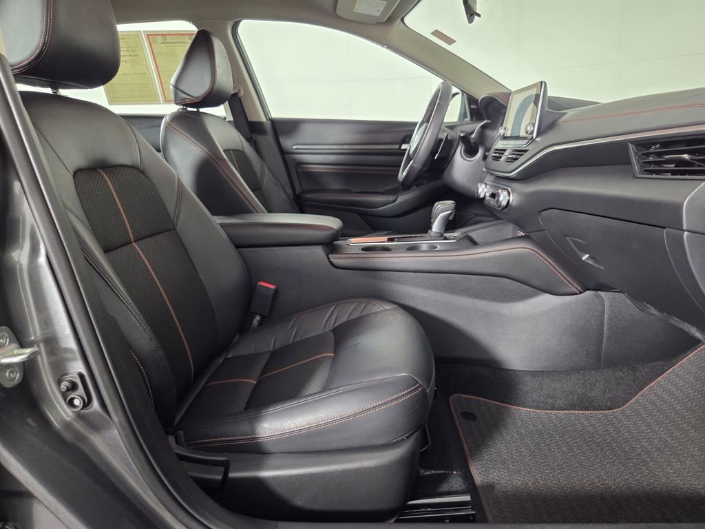 Used 2022 Nissan Altima 2.5 SR image 32