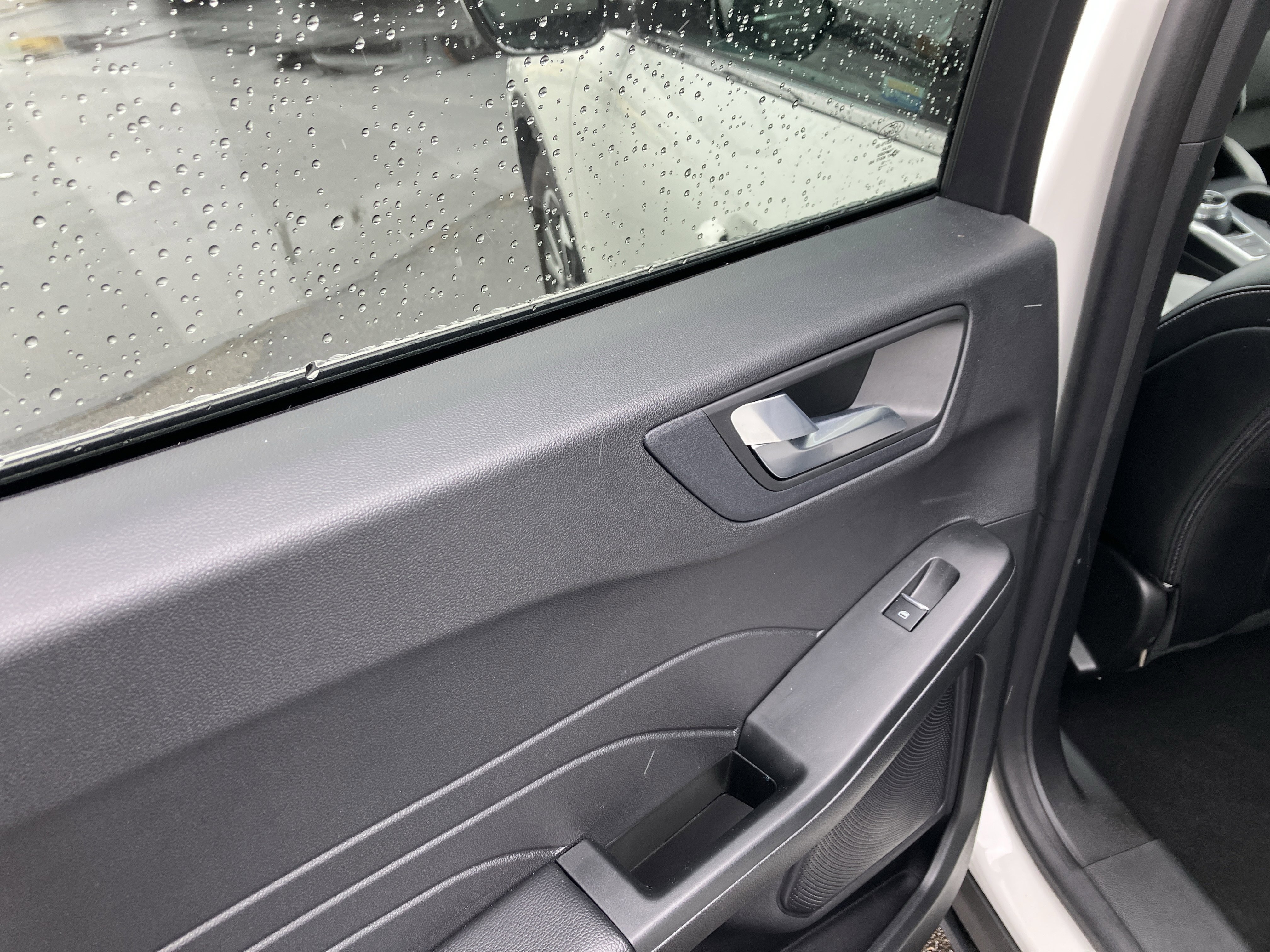 Used 2023 Ford Escape Platinum image 15