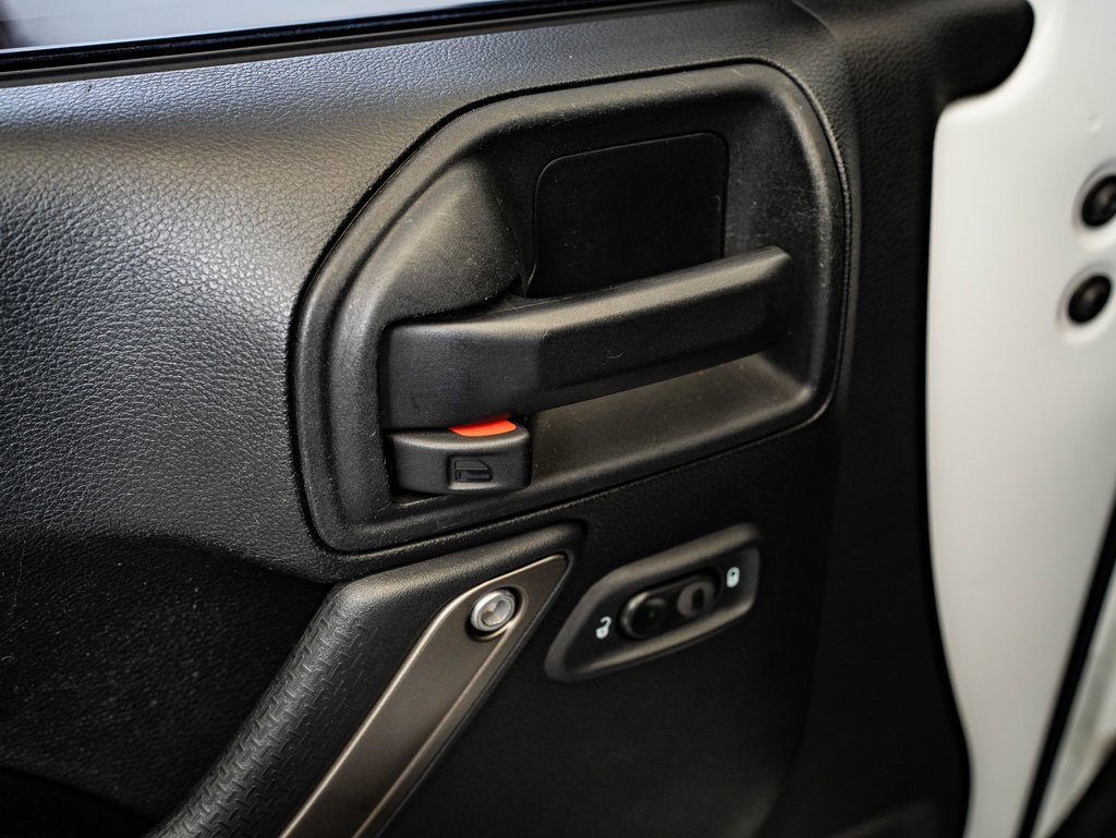 Used 2018 Jeep Wrangler Unlimited Sport image 20