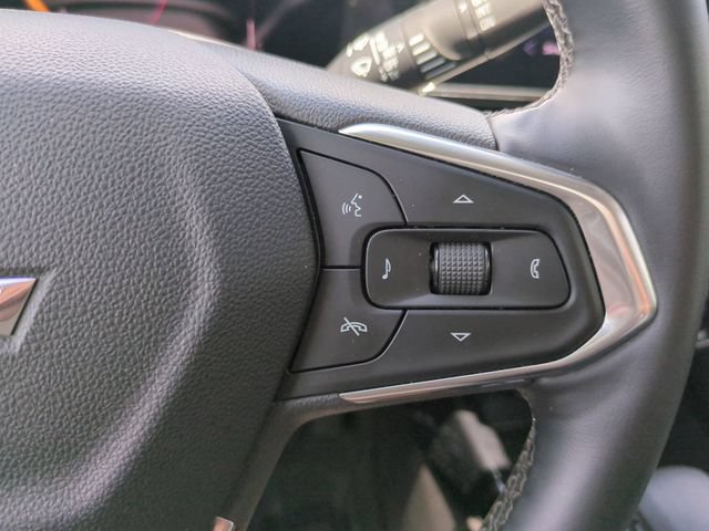 Used 2025 Chevrolet Trax LT w/ LT Convenience Package FWD image 28