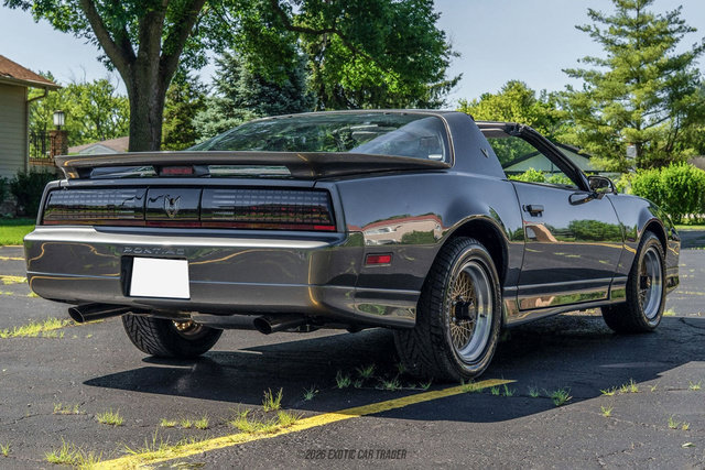 Used 1989 Pontiac Firebird Trans Am RWD image 8