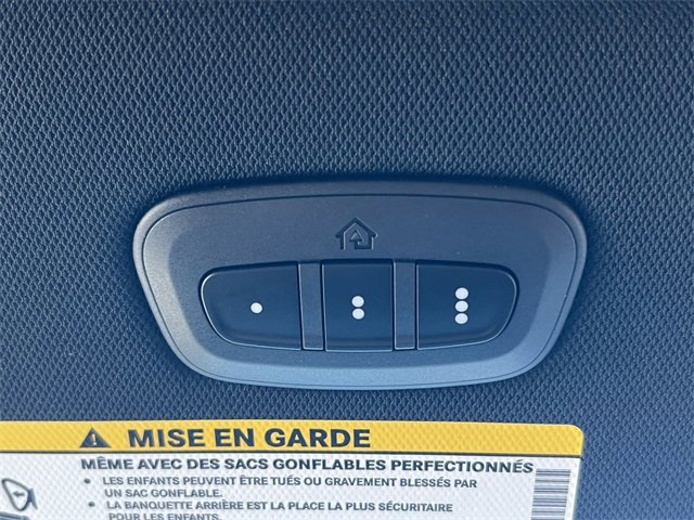 New 2026 Chrysler Pacifica Limited w/ Trailer Tow Group image 32